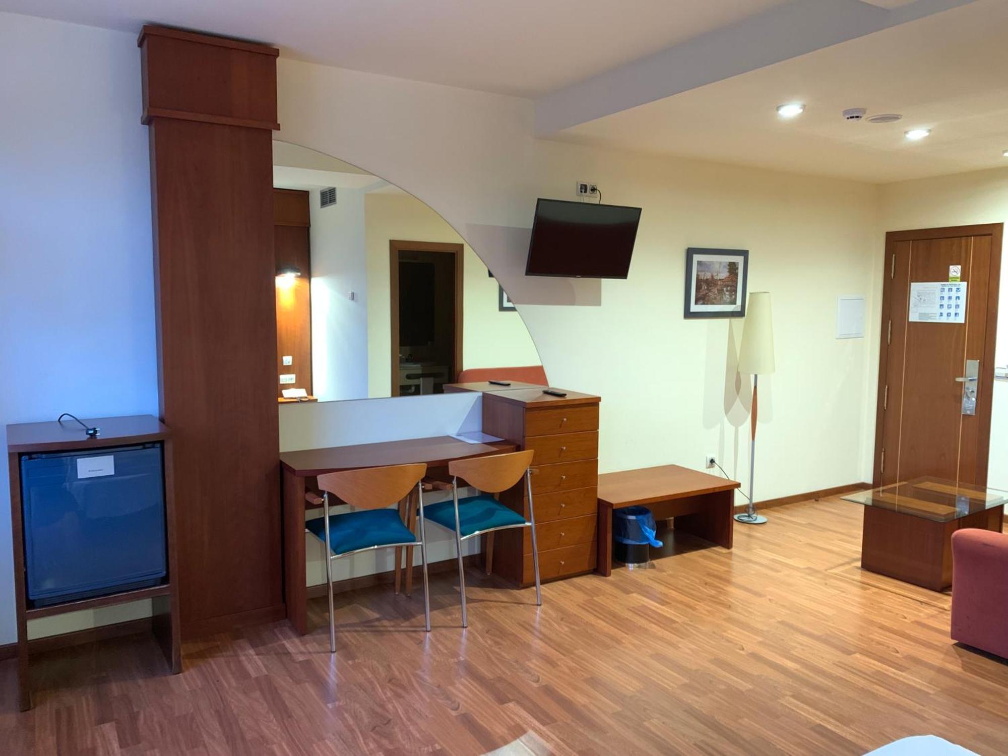 Hotel Barreiro Leira Bagian luar foto
