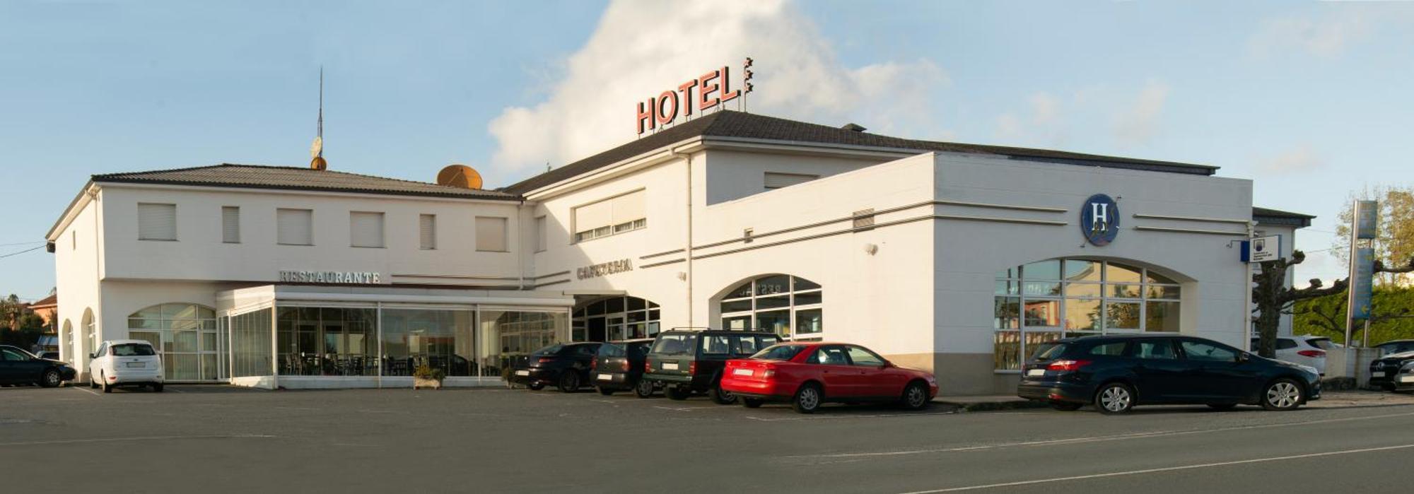 Hotel Barreiro Leira Bagian luar foto
